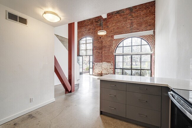 Building Photo - 701 Minnesota St