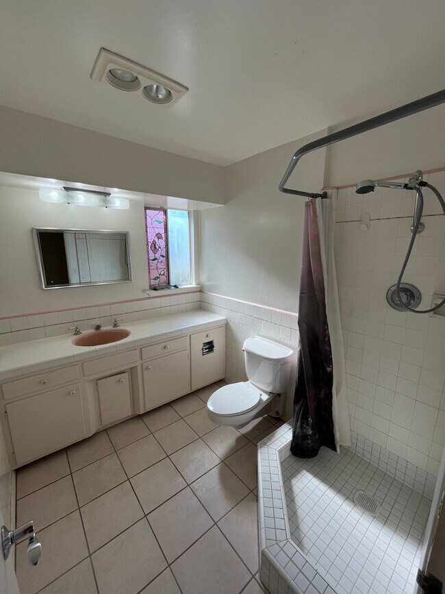 Building Photo - Private Showings Only! Charming Country Home Now Available!