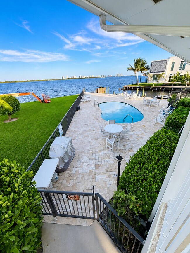 Building Photo - 68 Yacht Club Dr