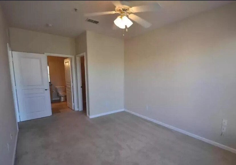 Building Photo - 8290 Gate Pky W