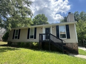 Building Photo - NOW AVAILABLE! Great 3 bedroom 2 bath ranch home!