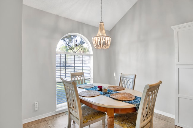 Building Photo - Innerarity Point Living at an Affordable Cost!