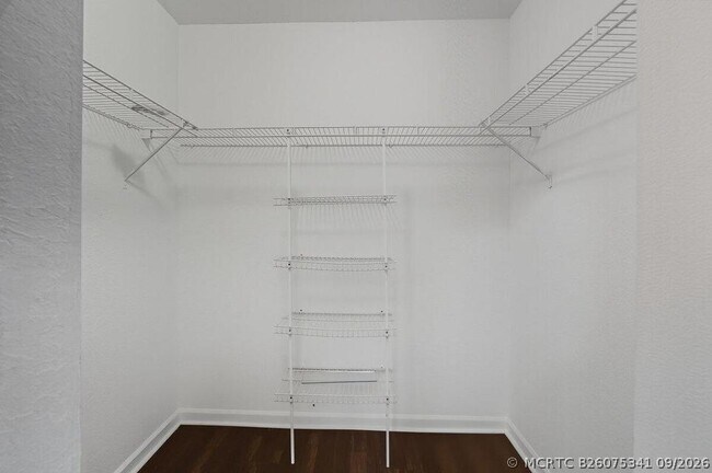Building Photo - 6143 Garden Ct