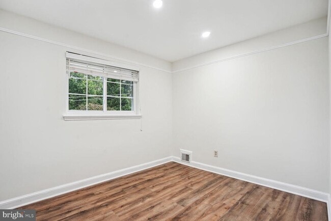 Building Photo - 3826 Pickett Ct