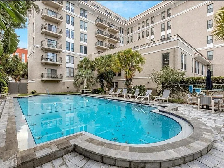 Pool - 235 6th St NW