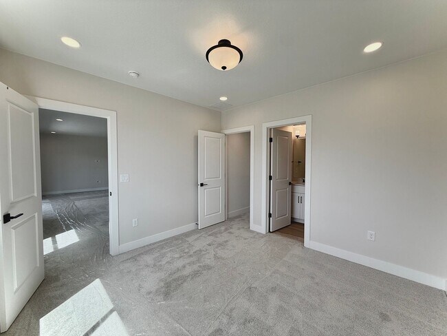 Building Photo - 2179 N Paradise Flt Ln
