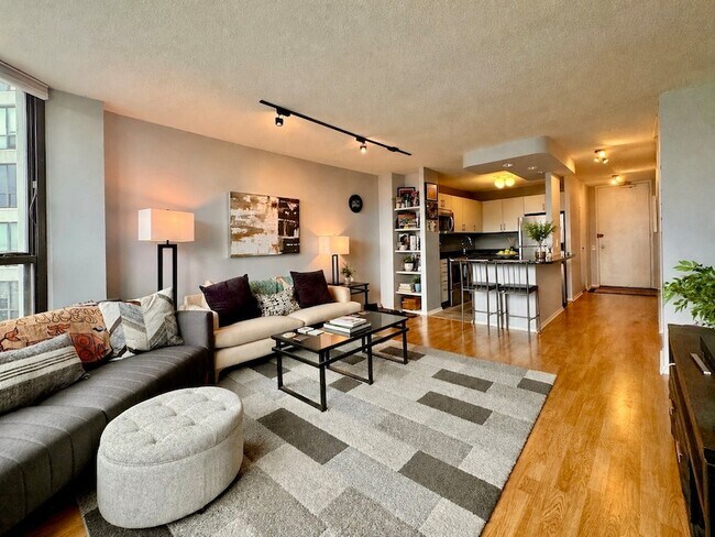 Building Photo - 405 N Wabash Ave