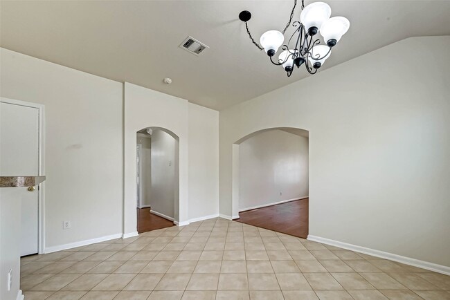 Building Photo - 9006 N Jewel Bend Ln