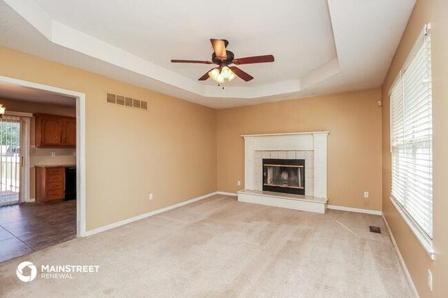 Building Photo - 18508 E Blackhawk Trail, Independence, MO ...