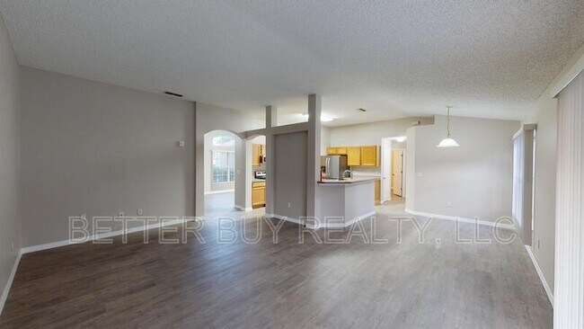 Building Photo - 23 Burning Tree Pl