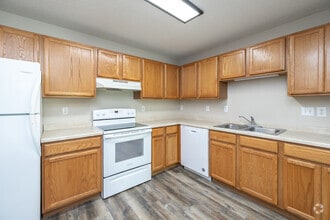 Interior Photo - Heritage Bluff Apartments LLC