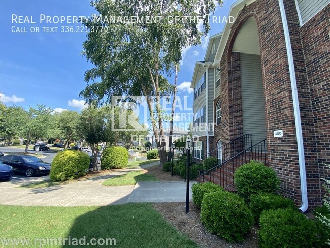 Building Photo - *Move In Special* Deacon Ridge Gated Commu...