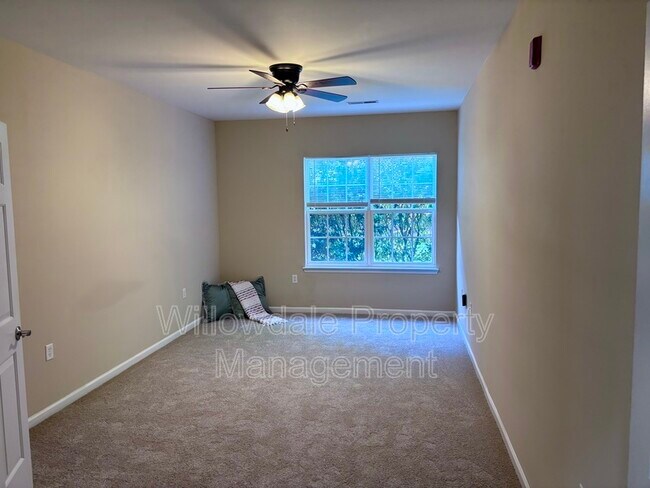 Building Photo - 2621 Oldgate Dr