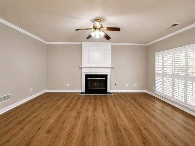 Building Photo - 6310 Barwick Ln