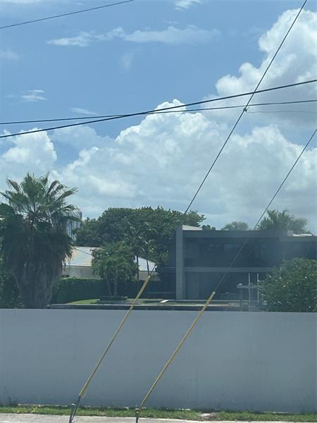 Building Photo - 550 Bayshore Dr