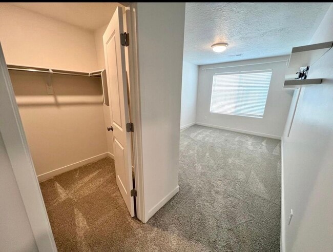 Building Photo - 3787 Soft Whisper Wy