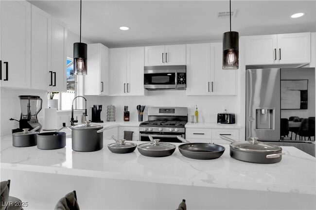 Building Photo - 1705 Battle Creek Cir