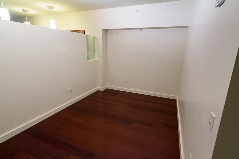 Modern bedroom design. - 3601 SW River Pkwy