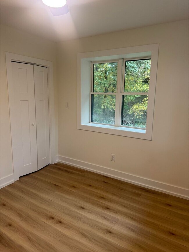 Building Photo - 2113 W Madison Ave