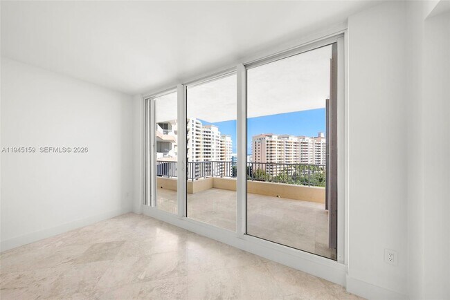 Building Photo - 789 Crandon Blvd