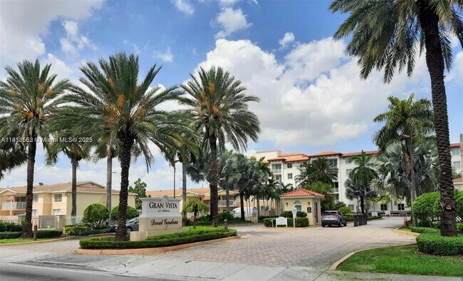 Building Photo - 4660 NW 79th Ave
