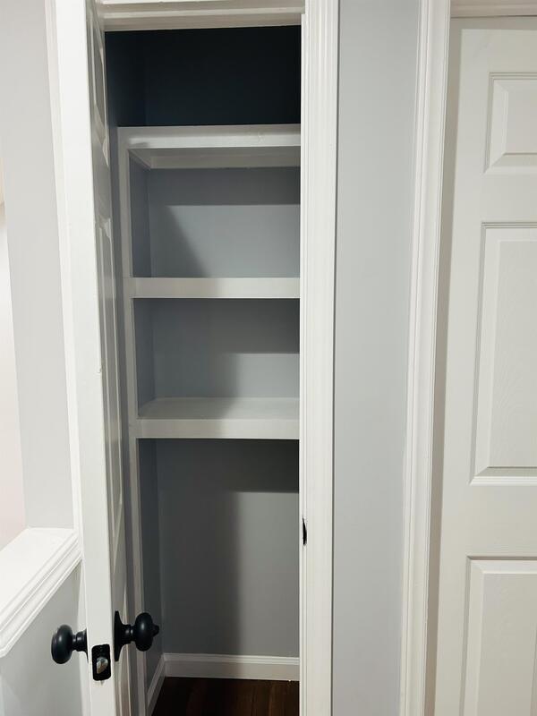 Building Photo - 305 Claybrooke Dr