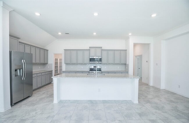 Building Photo - 8726 Fairbrook Dr