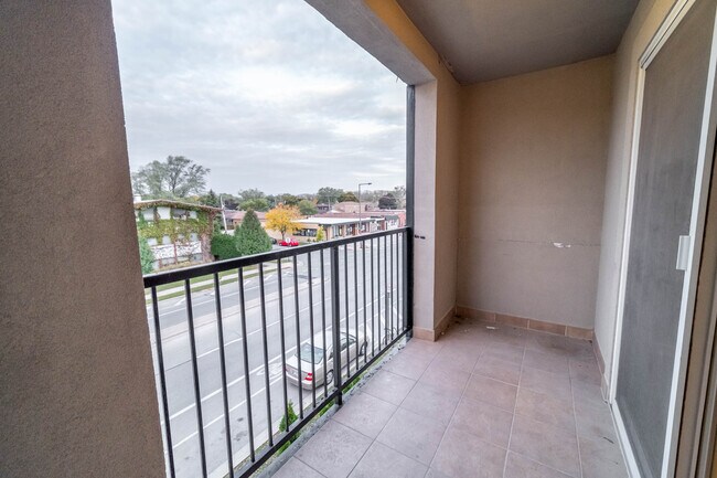 302 - Balcony - 8350 Kimball Ave