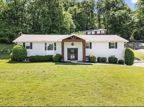 Building Photo - 3704 Hilldale Dr NE