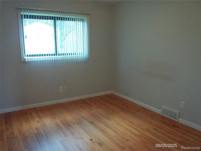 Building Photo - 38732 Monterey Dr