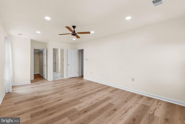 Building Photo - 1130 20th St S