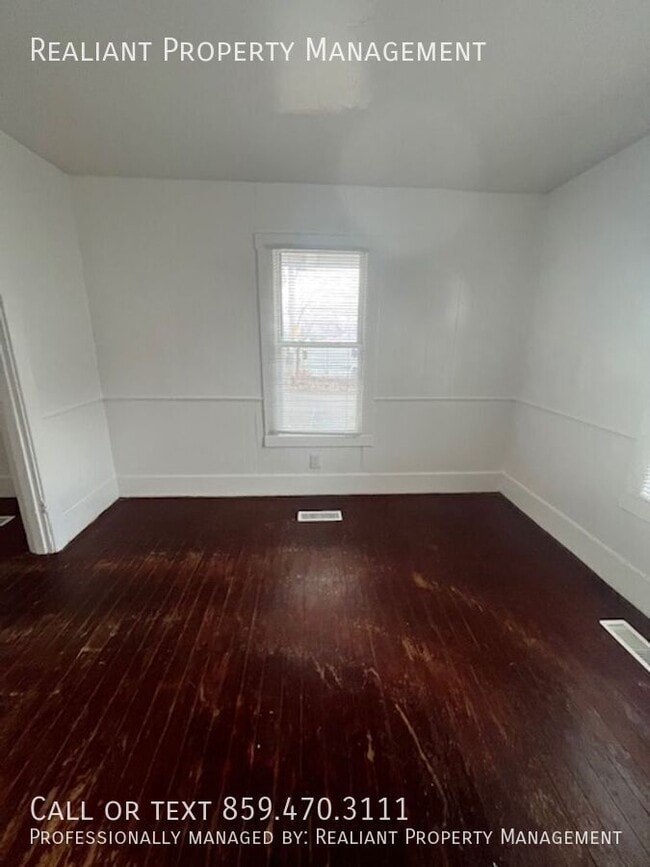 Building Photo - 136 Fourth Street-