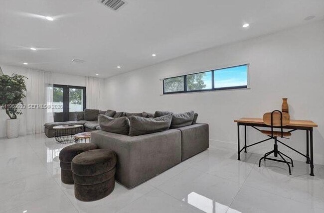 Building Photo - 5140 N 37th St