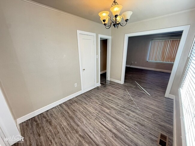 Building Photo - Move-In Ready 3-Bedroom with Fresh Finishes & Basement Space