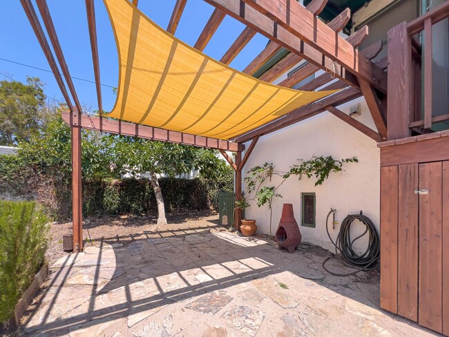 Building Photo - Storybook 3BR Home in Pretigious Rossmoyne...
