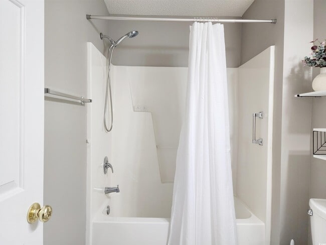 Building Photo - 217-914 Egret Run Ln