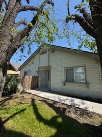 Building Photo - 7016 N Thorne Ave
