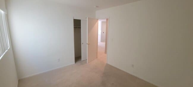 Building Photo - KEEP AN EYE ON THIS! WILL NOT LAST LONG!