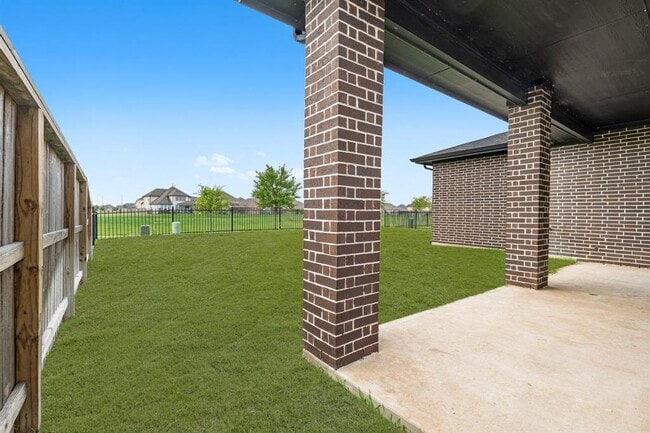 Building Photo - 29231 Red Rocks Pk Dr