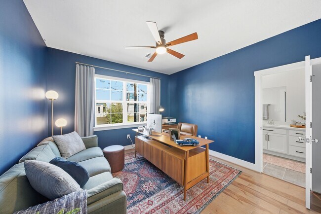 Building Photo - 1807 Bingham St