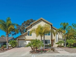 Building Photo - 4BR/3.5BA Home In Encinitas! Pet Friendly!