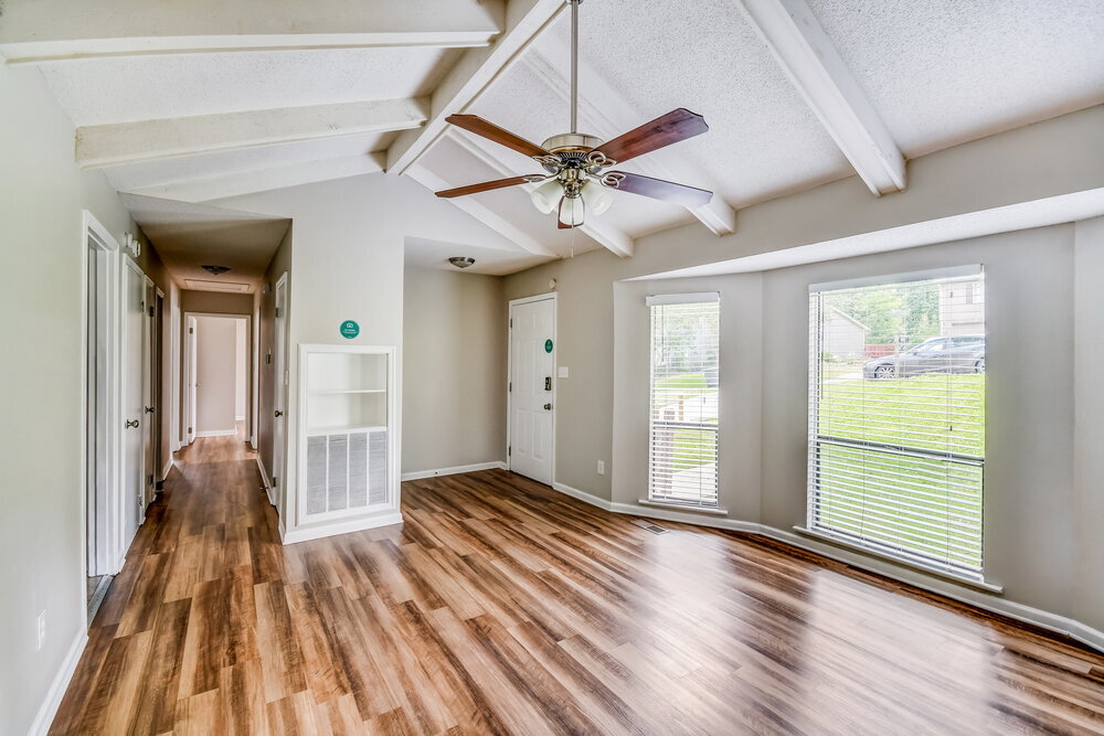 Building Photo - 1121 Sunscape Cir