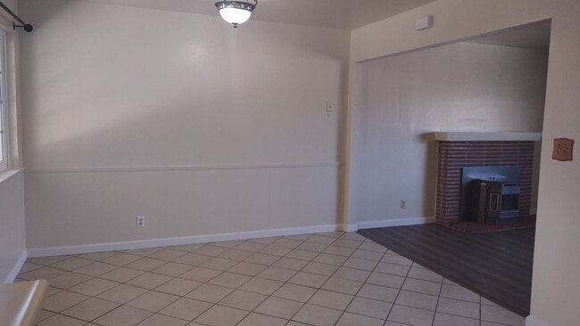 Building Photo - 5490 King Rd