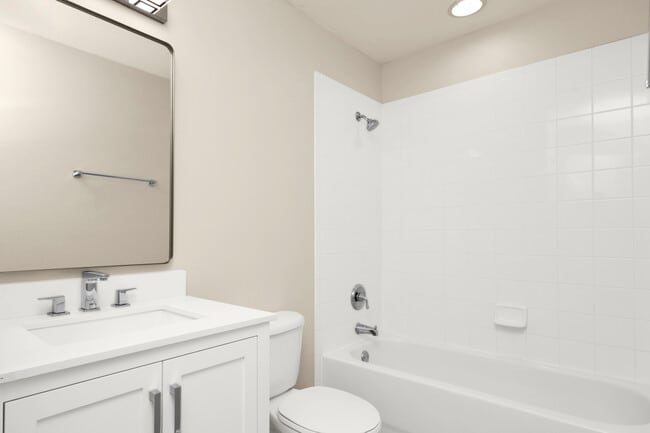 Building Photo - 14480 Chinese Elm Dr
