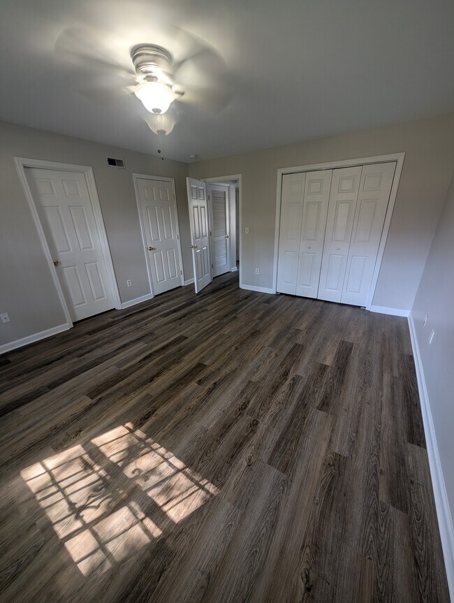 Master Bedroom Picture 2 - 501 Chandler Pl