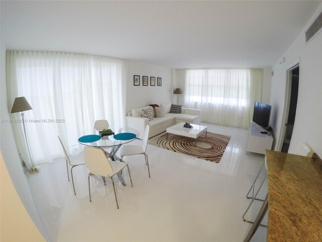 Building Photo - 6917 Collins Ave