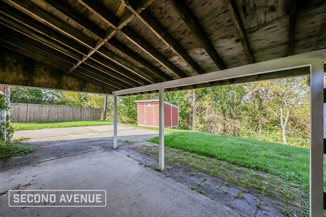 Building Photo - 320 Marbury Dr