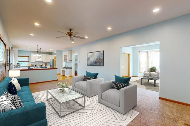 Building Photo - 1657 Fairport Dr