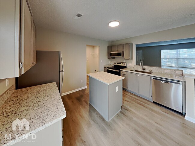 Building Photo - 11550 Stewarts Crossing Dr