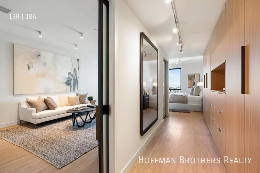 Building Photo - 3686 Overland Ave